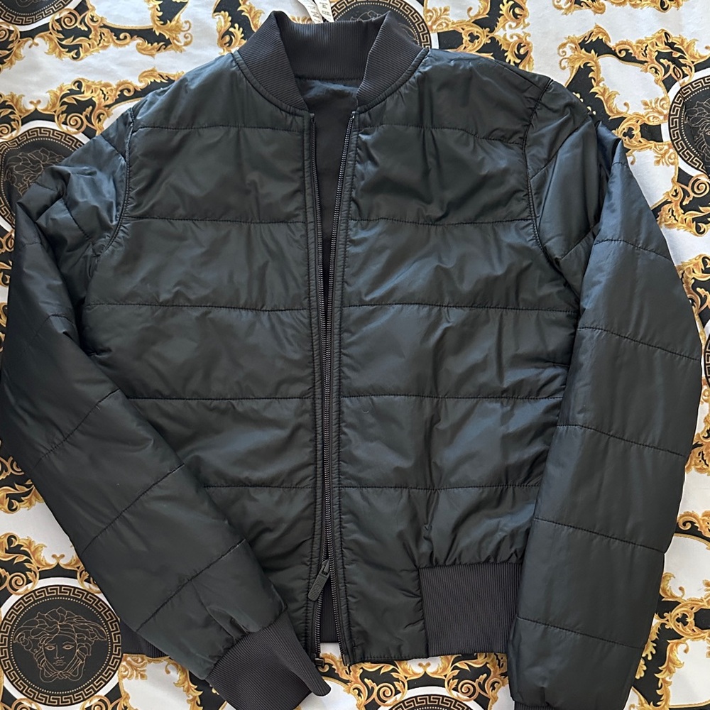 lululemon athletica Women’s Black Bomber Jacket ( Reversible)